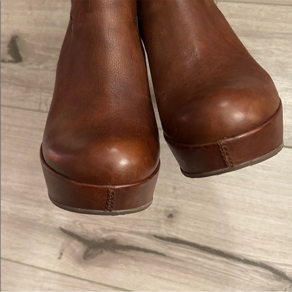 Kork-Ease Ramona Leather ankle boot + Kenneth Cole Reaction Suede boots bundle - Picture 9 of 16